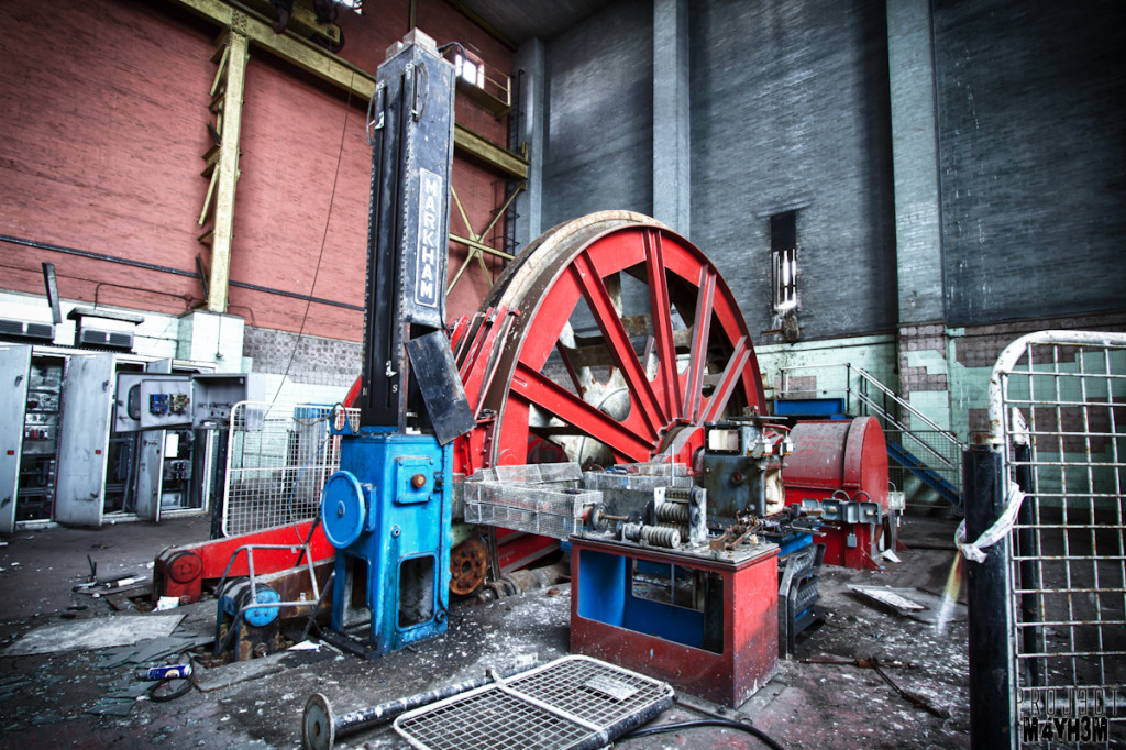 Clipstone Colliery - Winding Wheel
