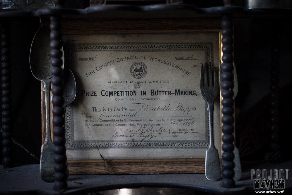 Diary Keepers Cottage - Butter-making champion