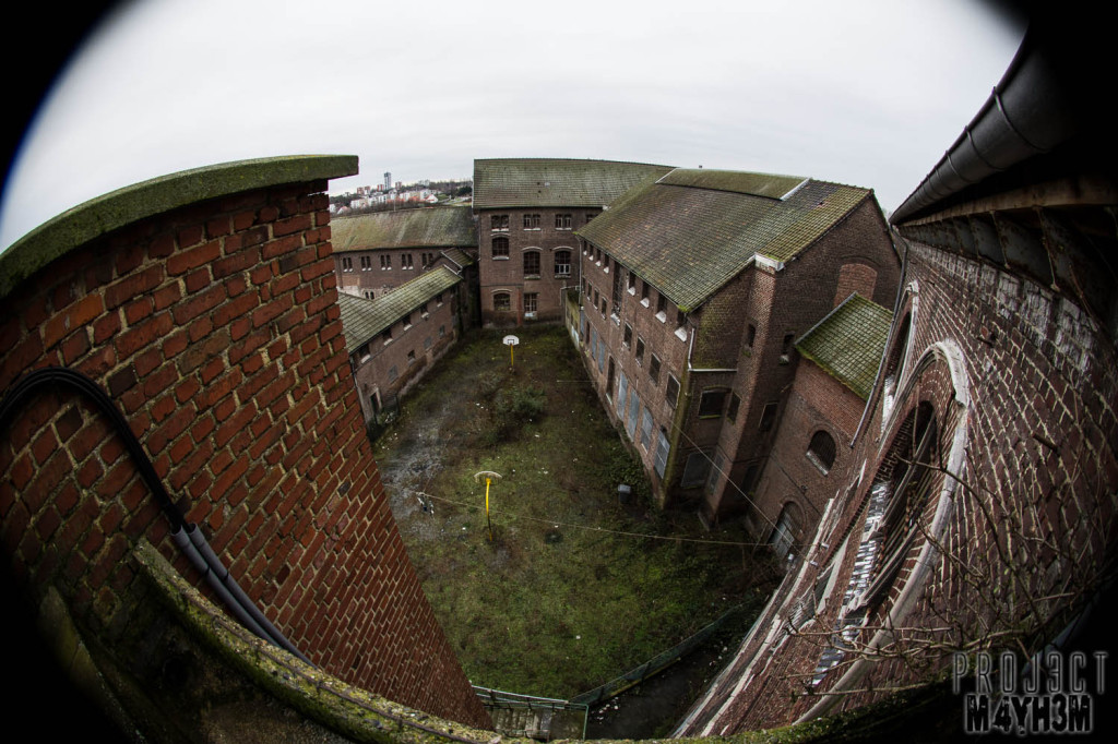 Prison H15 Rooftops