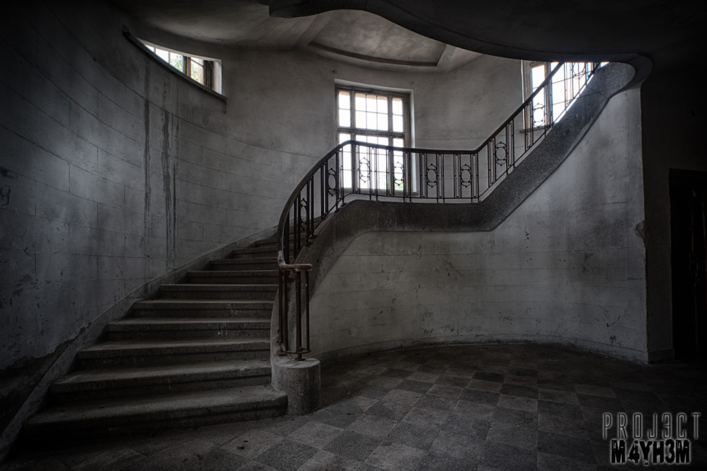 Haus der Offiziere - Wünsdorf - Spiral Staircase