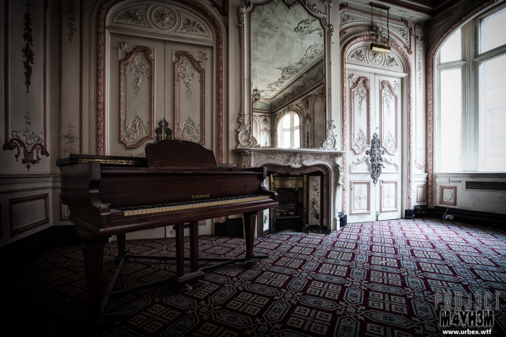 The Grand Hotel Birmingham - Piano Room