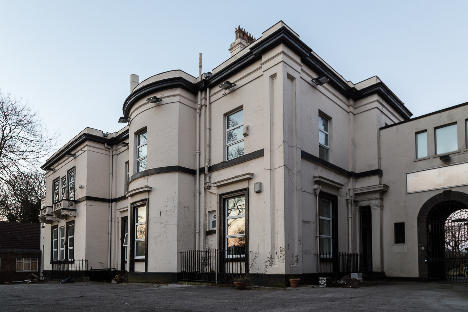 Holly Lodge Girls College