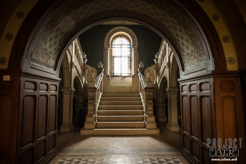 An abandoned Chateau