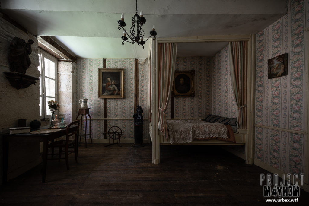 An empty Chateau