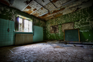 Castle Miranda aka Château Noisy - Basement Classroom