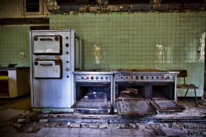Castle Miranda aka Château Noisy - Kitchens