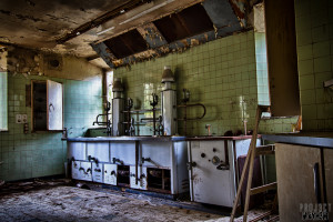 Castle Miranda aka Château Noisy - Kitchens
