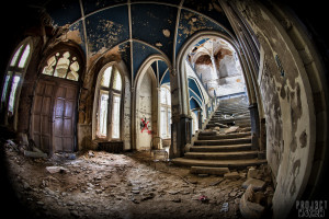 Castle Miranda aka Château Noisy - Entrance Hall