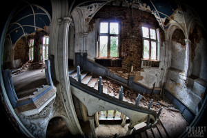 Castle Miranda aka Château Noisy - Main staircase