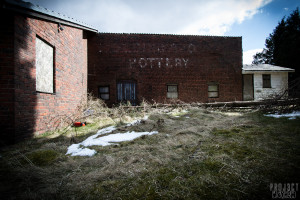 Holdinings Country Pottery