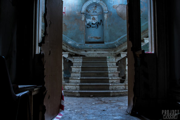 St Johns The Lincolnshire County Pauper Lunatic Asylum – The Main Staircase St Johns The Lincolnshire County Pauper Lunatic Asylum - The Main Staircase
