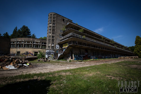 Le Sanatorium d’Aincourt, aka Fleurs de Ruine – Exterior Le Sanatorium d’Aincourt, aka Fleurs de Ruine - Exterior