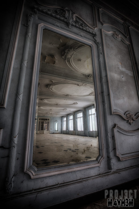 Reflections of Hotel Thermale Reflections of Hotel Thermale