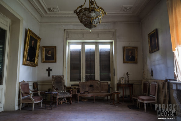 Manoir des portraits aka Château Romantique – Lounge Manoir des portraits aka Château Romantique - Lounge