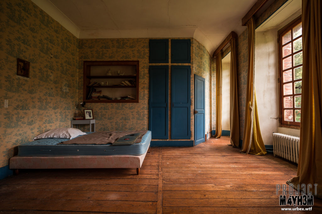 Château Fachos Bedroom
