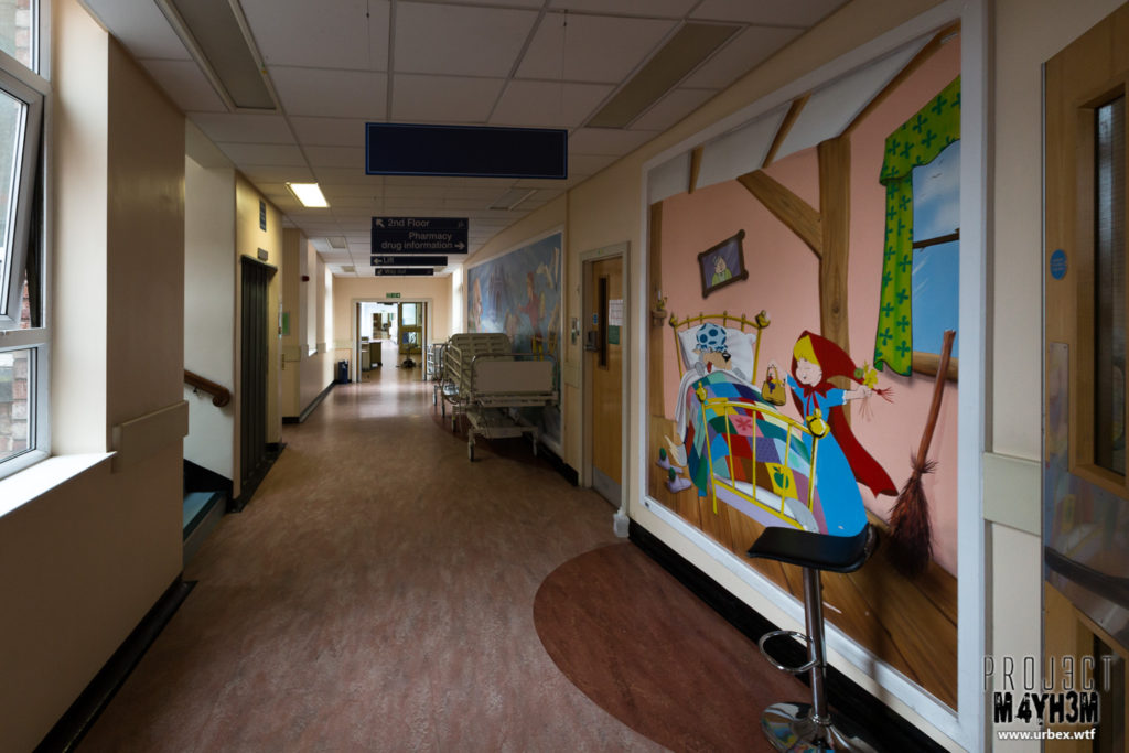 Alder Hey Children's Hospital - Main Corridor