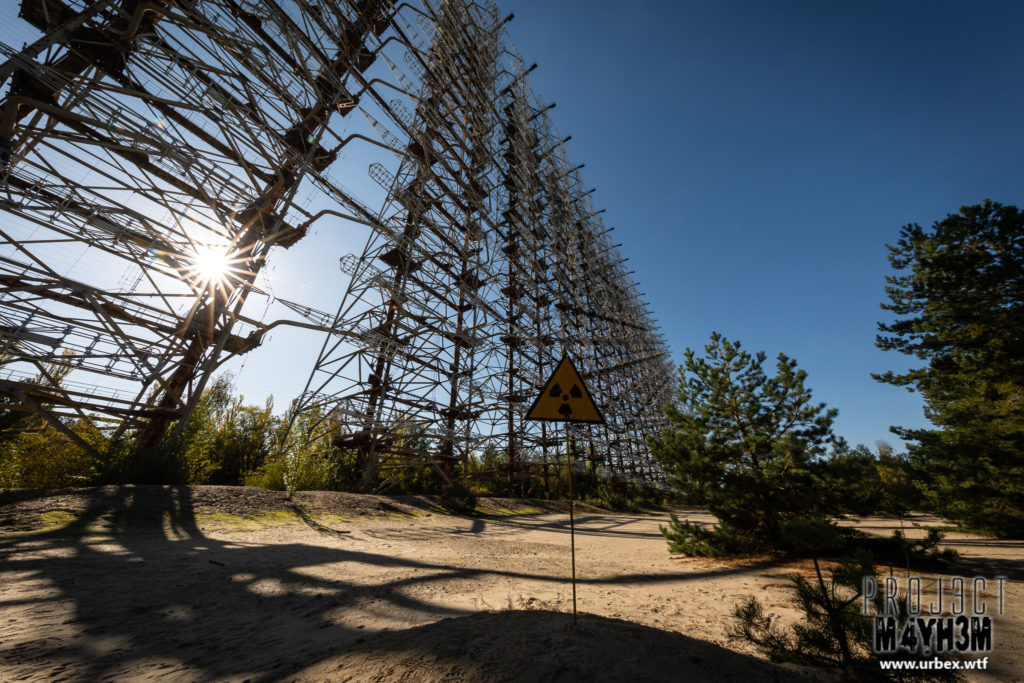 Soviet missile defence early-warning radar network known as Duga