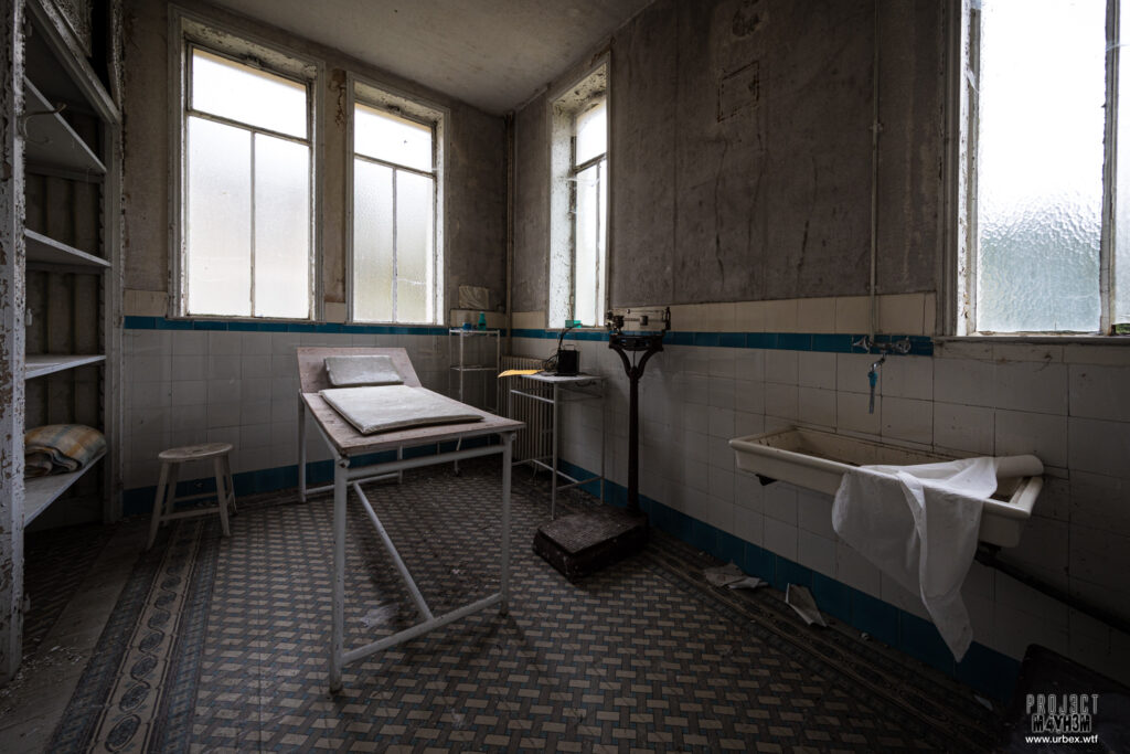 Les Thermes Bleu